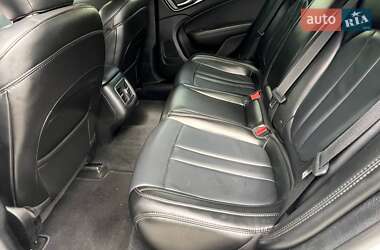 Седан Chrysler 200 2016 в 