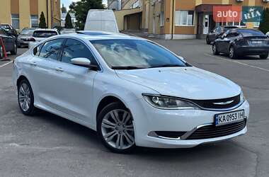 Седан Chrysler 200 2015 в 