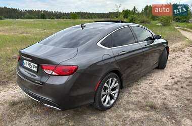 Седан Chrysler 200 2015 в 