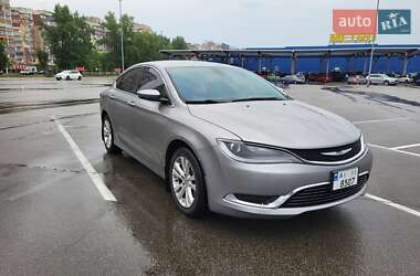 Седан Chrysler 200 2016 в 