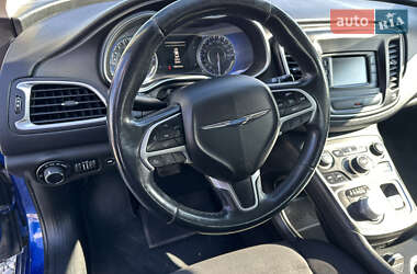 Седан Chrysler 200 2014 в 