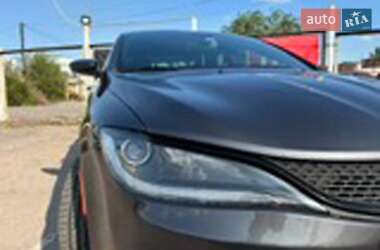 Седан Chrysler 200 2015 в 