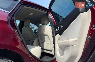 Седан Chrysler 200 2015 в 