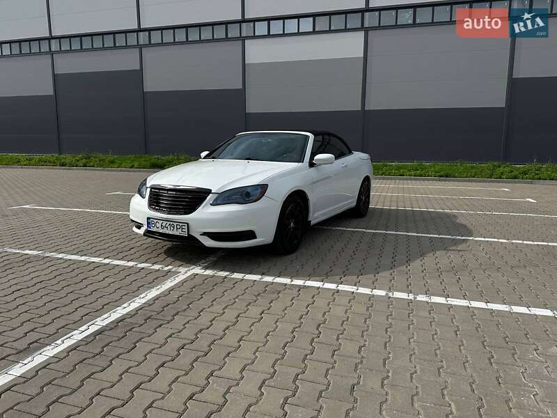 Кабриолет Chrysler 200 2012 в Ивано-Франковске