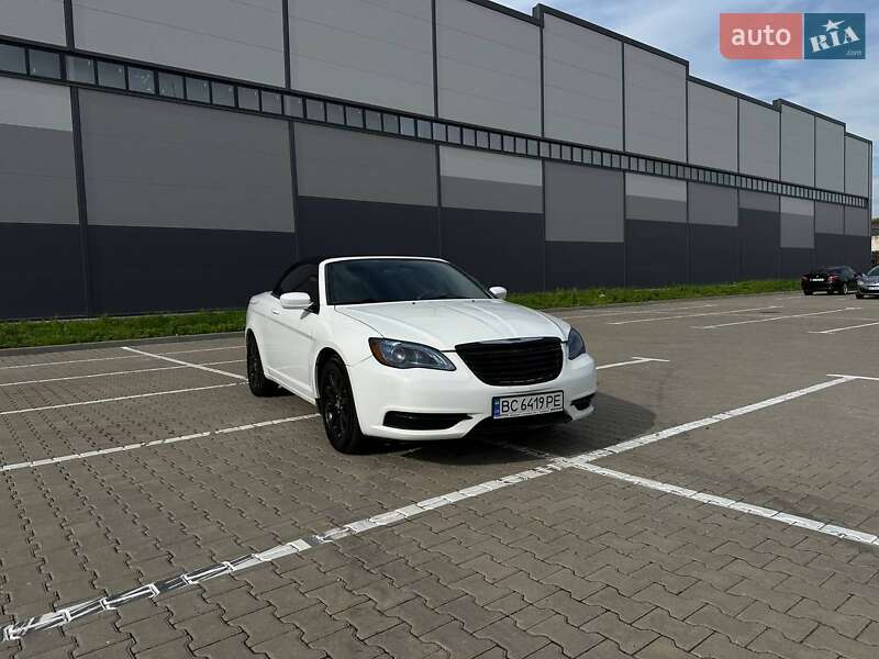 Кабриолет Chrysler 200 2012 в Ивано-Франковске