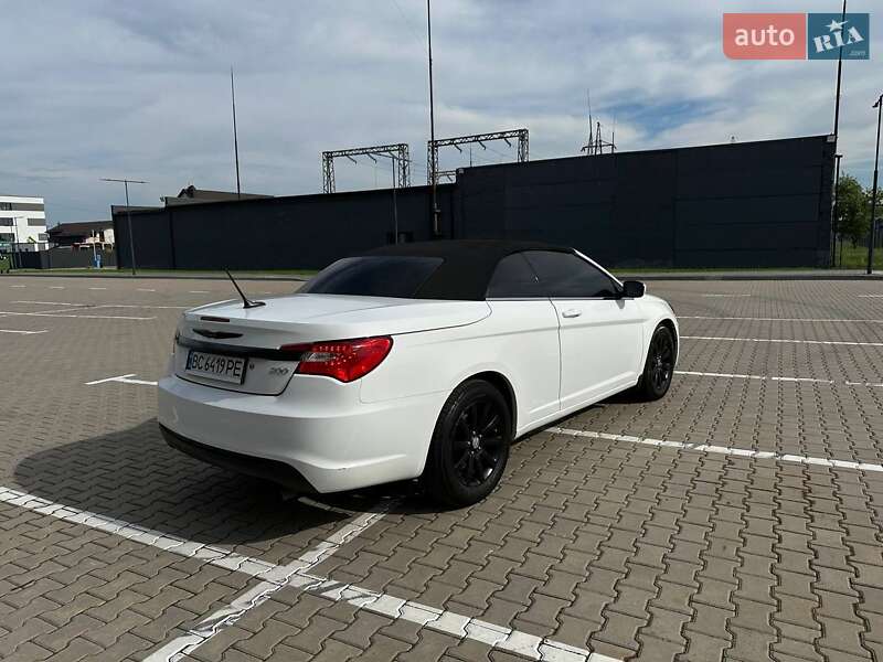 Кабриолет Chrysler 200 2012 в Ивано-Франковске