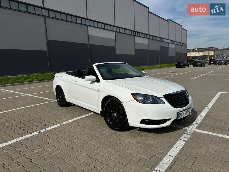 Кабриолет Chrysler 200 2012 в Ивано-Франковске