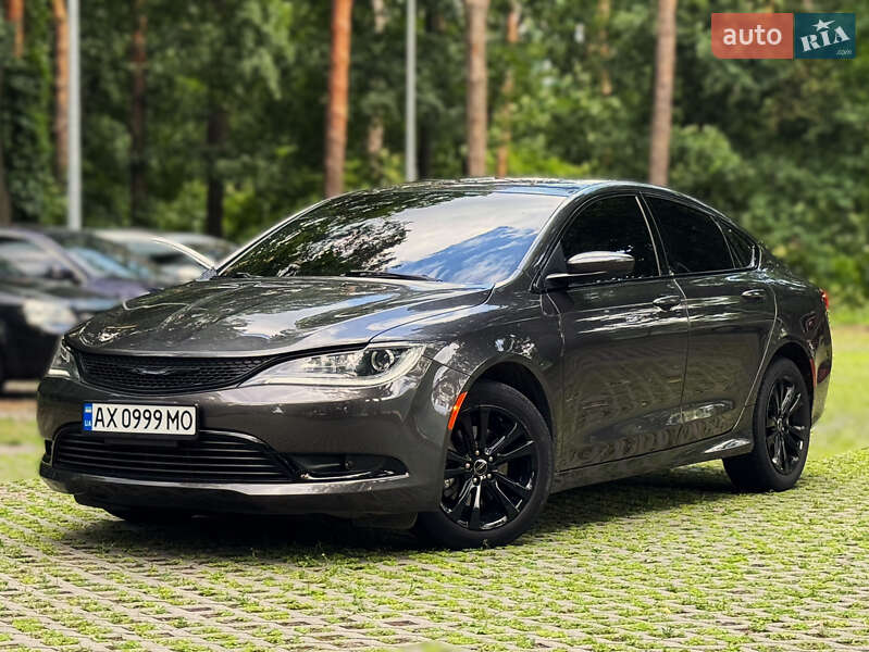 Седан Chrysler 200 2016 в 
