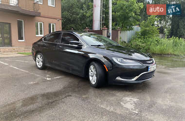 Седан Chrysler 200 2015 в 