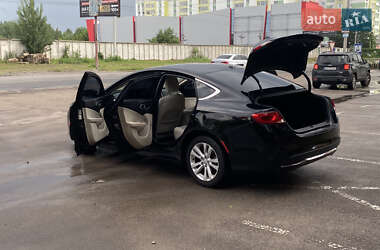 Седан Chrysler 200 2015 в 
