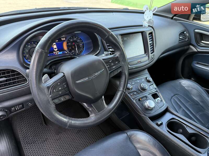 Седан Chrysler 200 2015 в Одессе