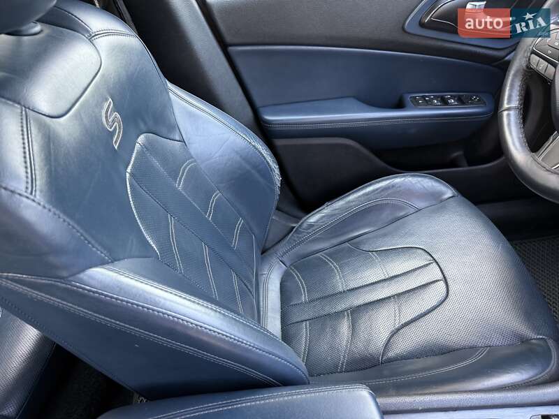 Седан Chrysler 200 2015 в Одессе
