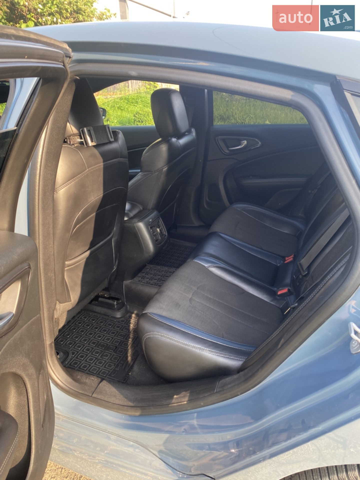 2014 Chrysler 200 - мініатюра 17