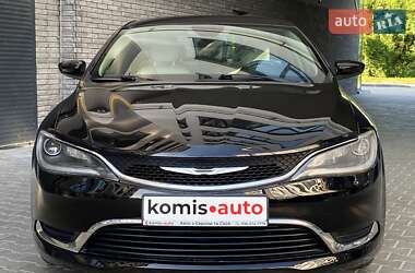 Седан Chrysler 200 2016 в 