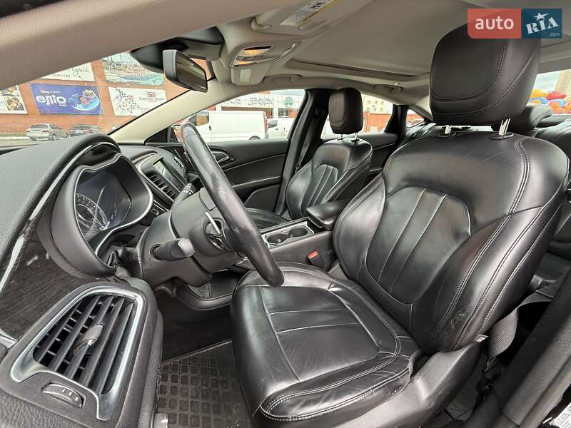 Седан Chrysler 200 2014 в Киеве фото 4 Седан Chrysler 200 2014 в Киеве