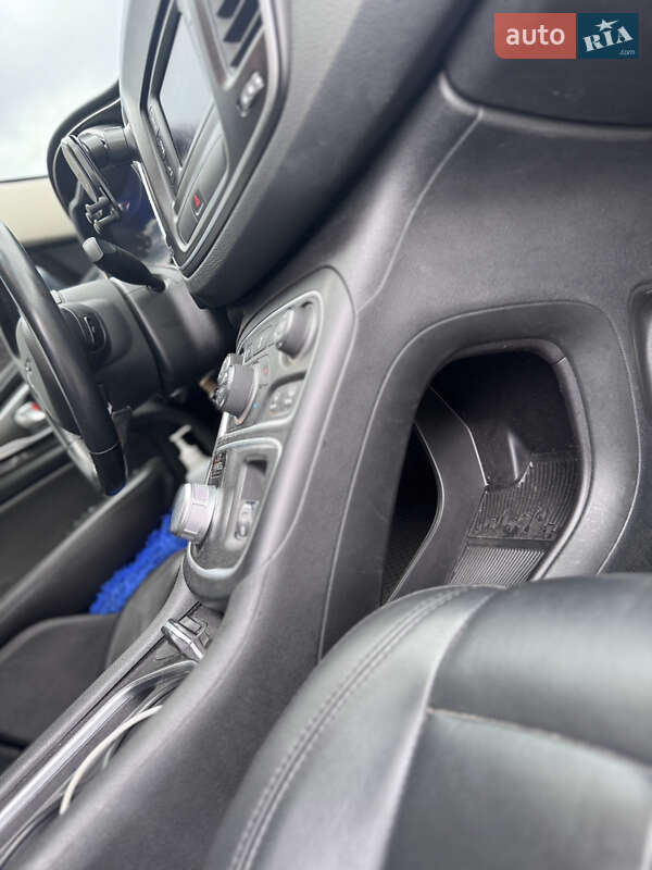 Седан Chrysler 200 2015 в Переяславе