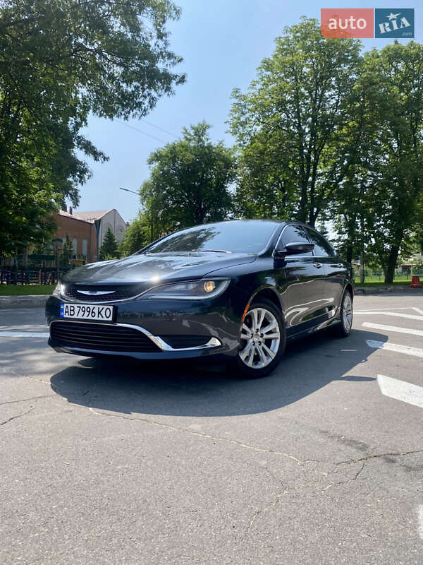 Седан Chrysler 200 2016 в 