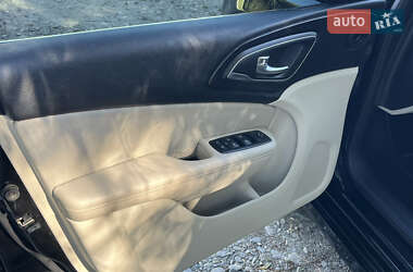 Седан Chrysler 200 2015 в 