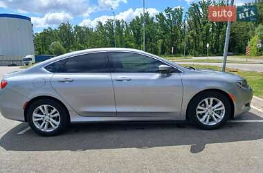 Седан Chrysler 200 2016 в 
