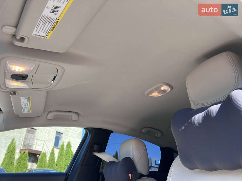 Седан Chrysler 200 2016 в Нововолинську фото 33 Седан Chrysler 200 2016 в Нововолинську