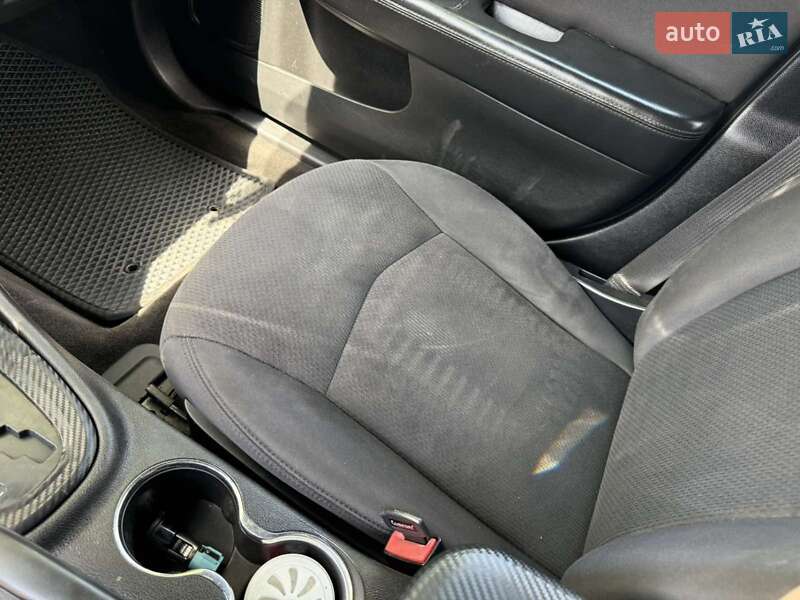 Седан Chrysler 200 2013 в Ладыжине