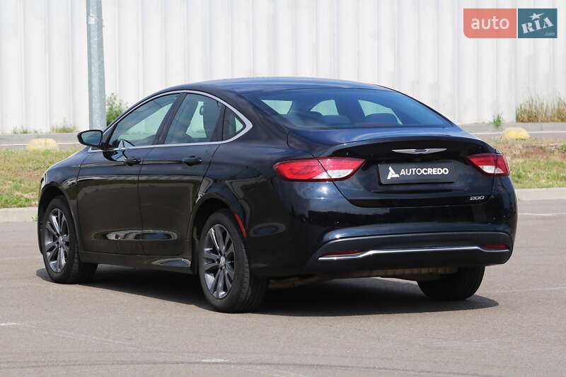 Седан Chrysler 200 2015 в Києві