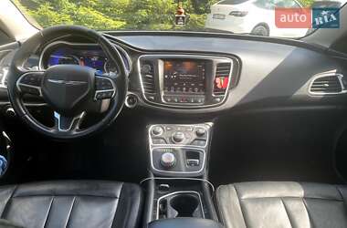 Седан Chrysler 200 2014 в 