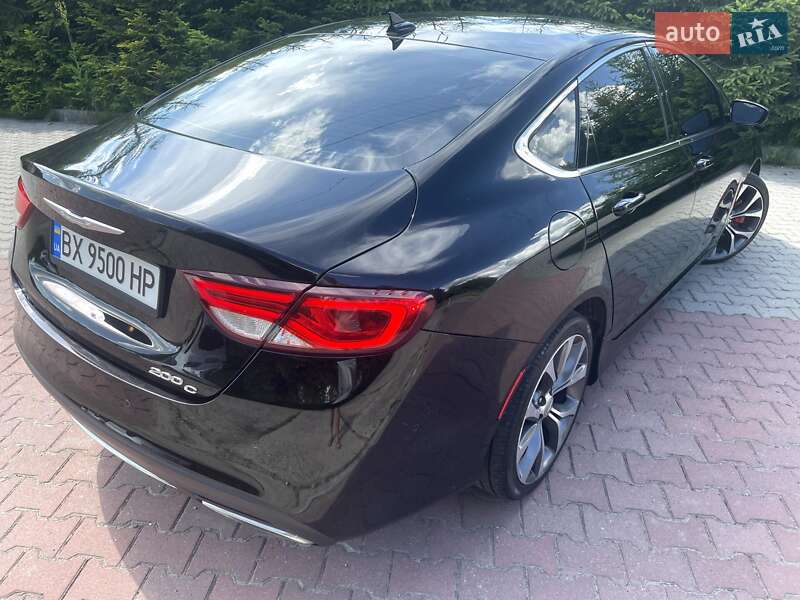 Седан Chrysler 200 2014 в Шепетовке