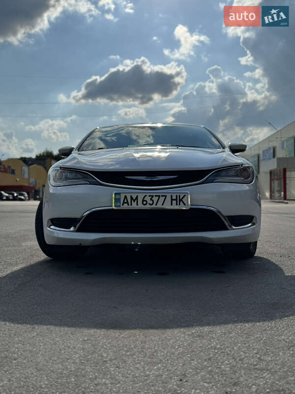 Седан Chrysler 200 2014 в Житомире