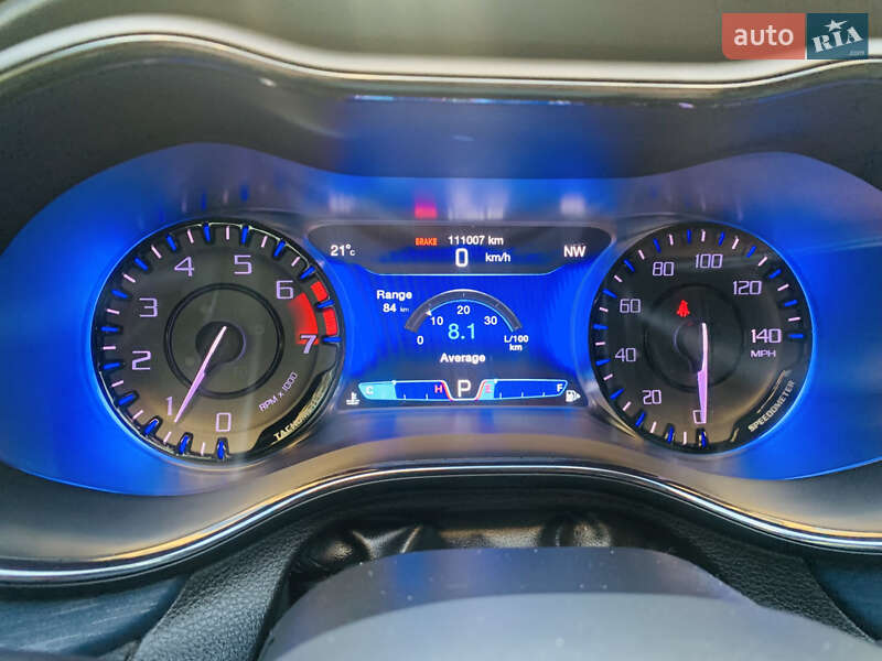 Седан Chrysler 200 2015 в Киеве