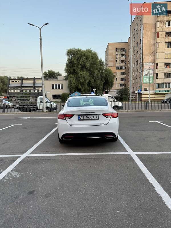 Седан Chrysler 200 2014 в Киеве