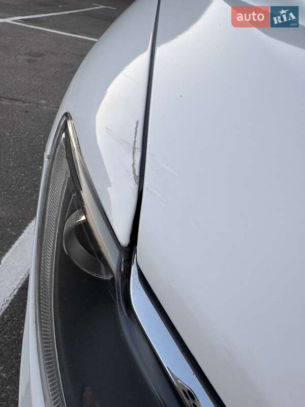 Седан Chrysler 200 2014 в Киеве