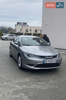 Седан Chrysler 200 2016 в 