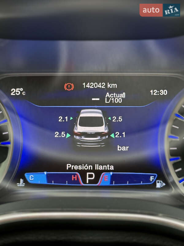 Седан Chrysler 200 2014 в Дніпрі