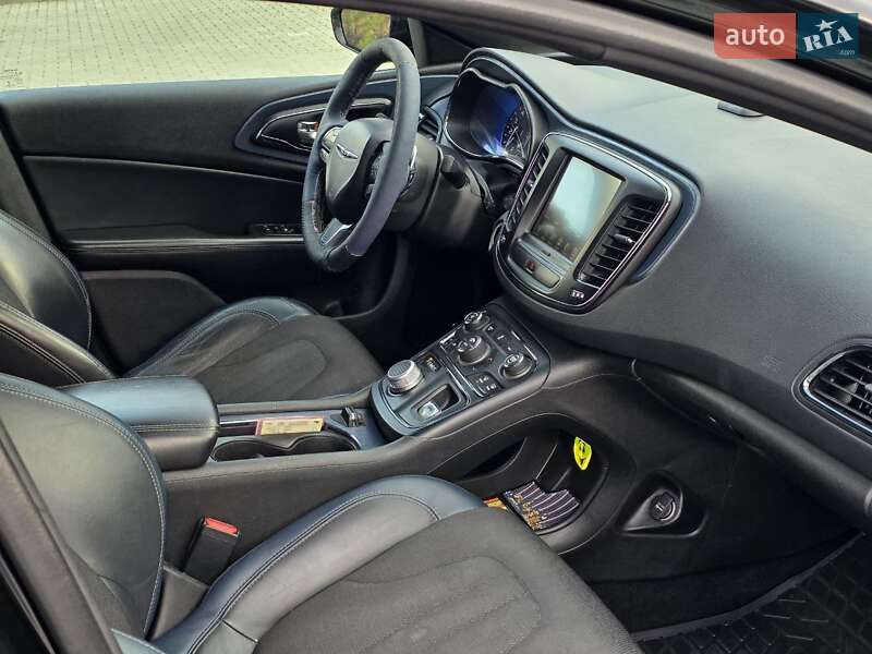 Седан Chrysler 200 2014 в Тернополі