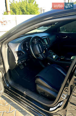 Седан Chrysler 200 2014 в 