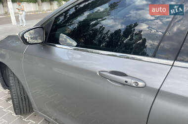 Седан Chrysler 200 2016 в 
