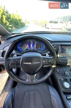 Седан Chrysler 200 2015 в Хмельницком