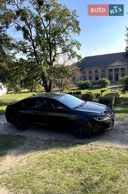 Седан Chrysler 200 2015 в 