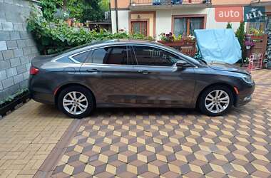 Седан Chrysler 200 2016 в 