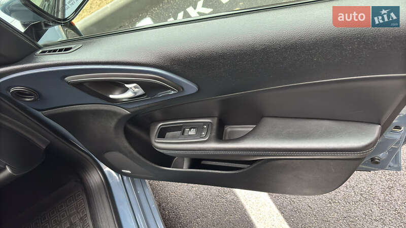 Седан Chrysler 200 2015 в Чернигове фото 18 Седан Chrysler 200 2015 в Чернигове