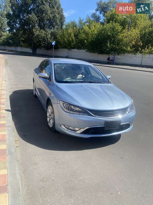 Chrysler 200 2015