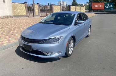 Седан Chrysler 200 2015 в 