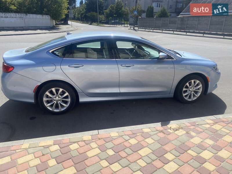 Седан Chrysler 200 2015 в Днепре