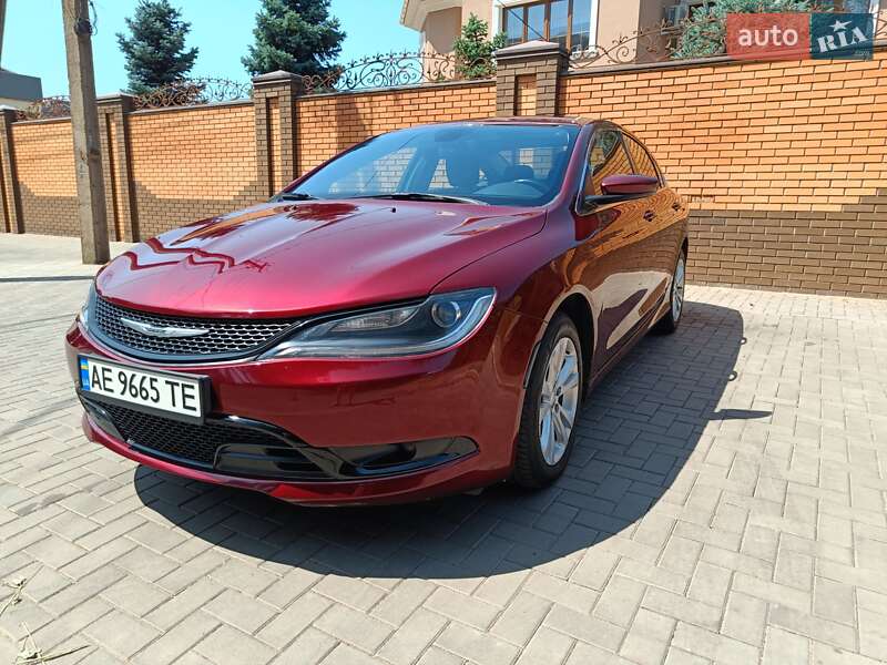 Chrysler 200 2015