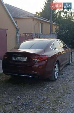 Седан Chrysler 200 2015 в 