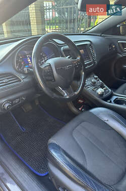 Седан Chrysler 200 2014 в 