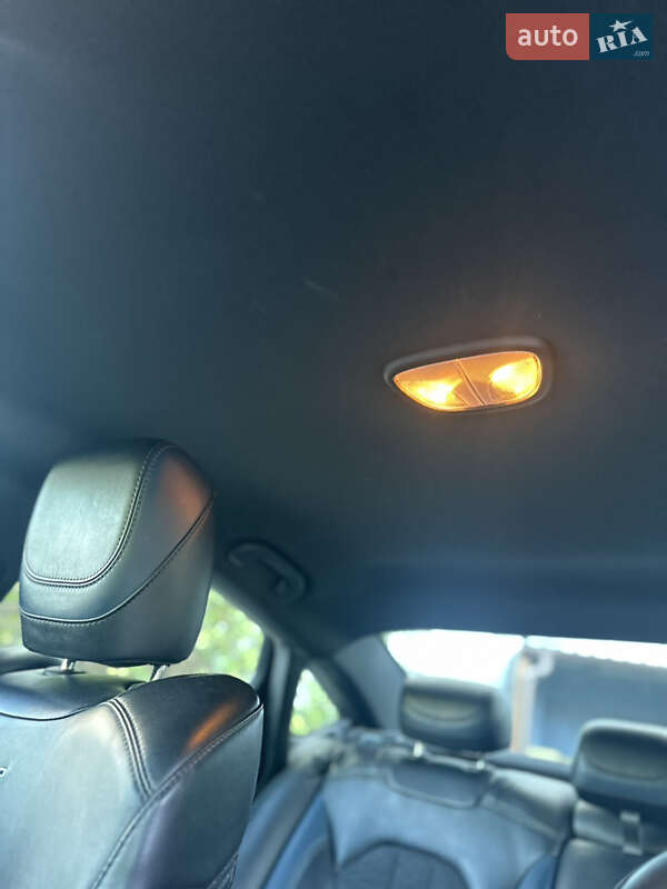 Седан Chrysler 200 2015 в Киеве
