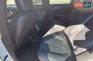 Седан Chrysler 200 2015 в 
