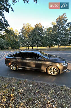 Седан Chrysler 200 2017 в Сумах